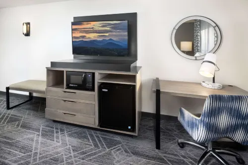 Country Inn & Suites by Radisson Asheville Downtown Tunnel Road Rooms Photos