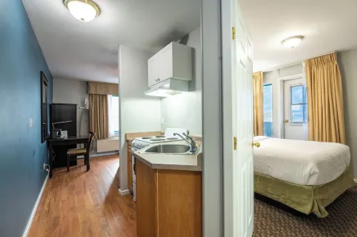 Days Inn by Wyndham Kamloops BC Photos