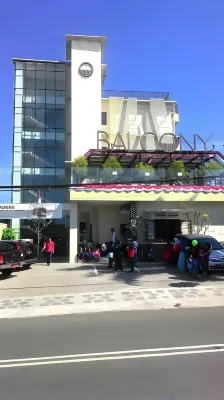 Balcony Hotel Sukabumi Exterior Photos