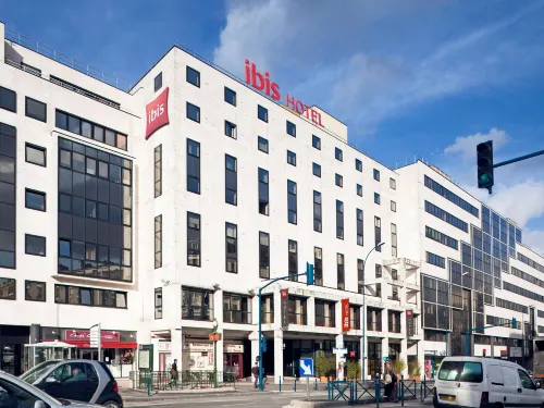 Hôtel ibis Paris Pantin Eglise À ne pas manquer Photos