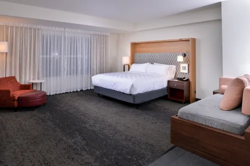Holiday Inn & Suites Farmington Hills - Detroit NW Chambres Photos