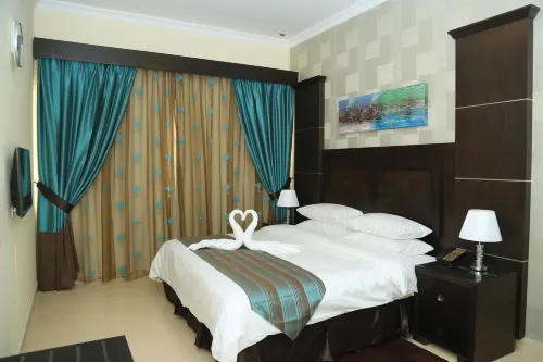 Ivory Grand Hotel Apartments Rooms Photos