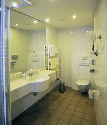 Continental Hotel-Pension Camere Photos