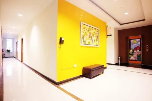 Avira Hotel Makassar Area Publik Photos