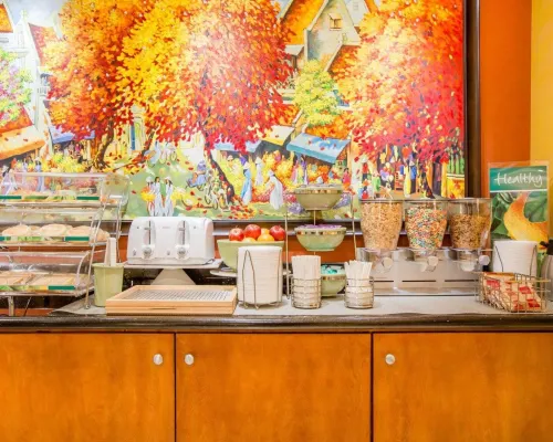 Quality Inn & Suites Westminster Seal Beach Dining Photos