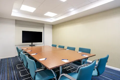 Holiday Inn Express Cambridge-Duxford M11, Jct.10 Business Facilities Photos