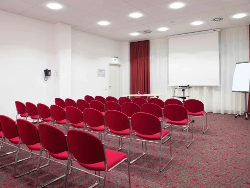Ibis Karlsruhe Hauptbahnhof Business Facilities Photos