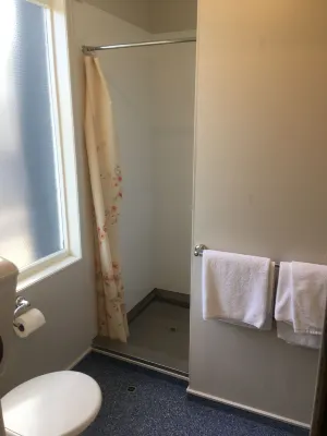 Leviathan Hotel Rooms Photos
