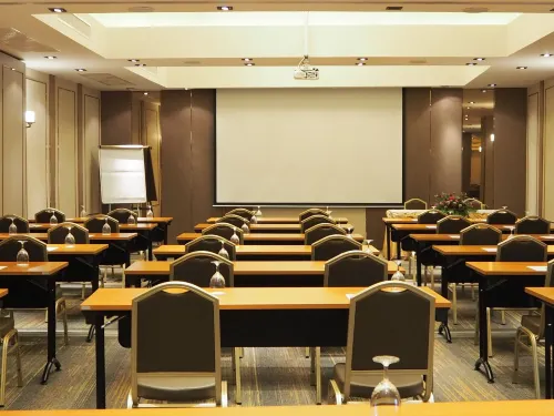 The Green View Hotel Business Facilities Photos