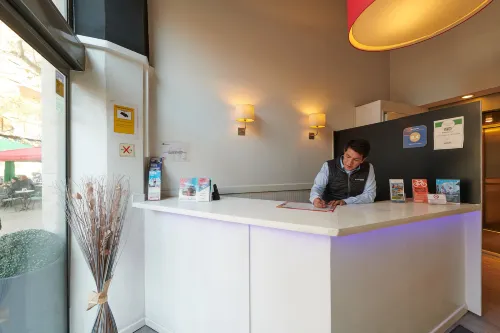 Hostal Mayerling Centro Public Areas Photos