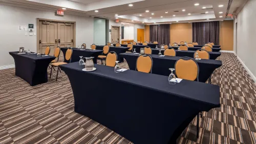 Best Western Premier Toronto Airport Carlingview Hotel Fasilitas Bisnis Photos