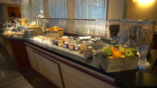 Domaine de la Foret D’Orient Hotel Restaurant Spa & Golf Dining Photos