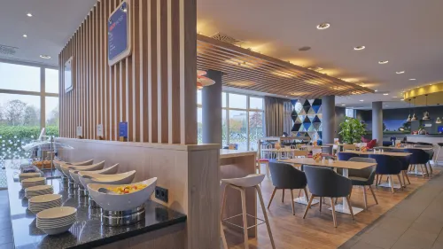 Holiday Inn Express Dusseldorf - City North Ristorazione Photos