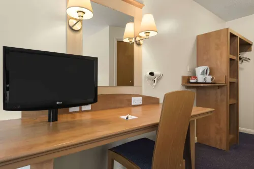 Days Inn by Wyndham Cannock Norton Canes M6 Toll Chambres Photos