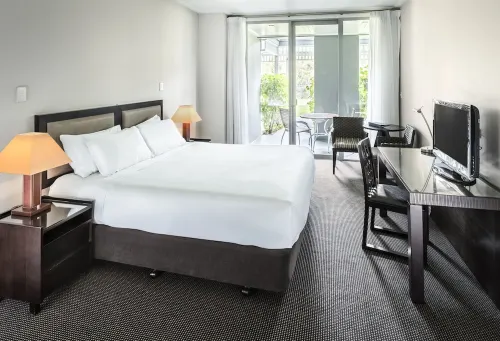 Hilton Lake Taupo Rooms Photos