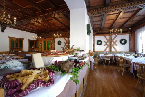 GH Hotel Monzoni Ristorazione Photos