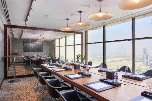 Mercure Dubai Barsha Heights Hotel Suites And Apartments Бизнес-удобства Photos