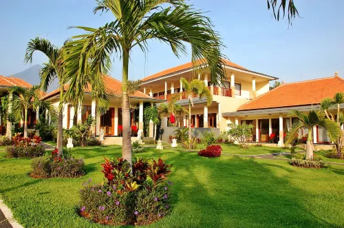 Bali Dive Resort and Spa Exterior Photos