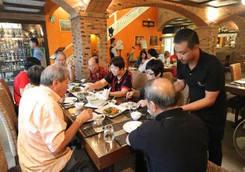 Vulcano Hotel at Nimman Makanan Photos