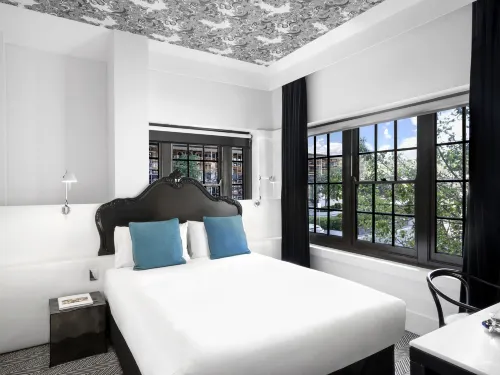 Peppers Gallery Hotel Canberra Photos