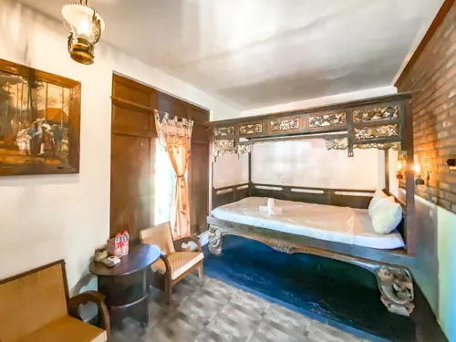 Griya Gribig Guest House Mitra RedDoorz Kamar Photos