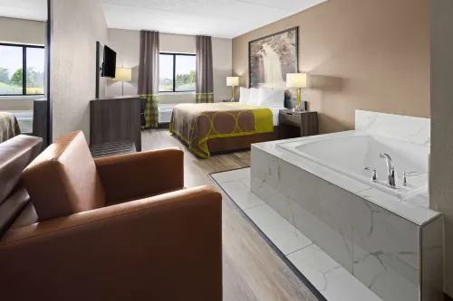 Super 8 by Wyndham Henrietta/Rochester Area Featured Photos