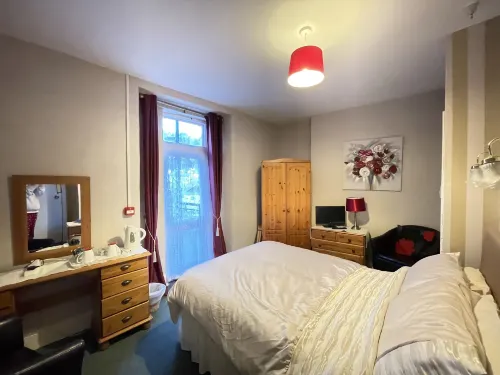 White Court Llandudno Rooms Photos