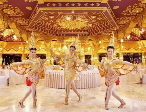 Phoenix Grand Patong Рядом с отелем Photos