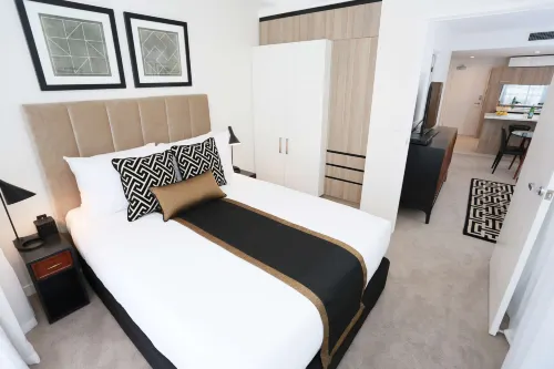 Alex Perry Hotel & Apartments Photos