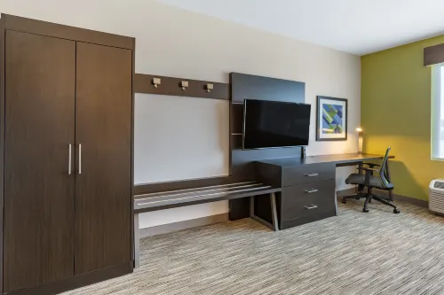 Holiday Inn Express & Suites Phoenix Dwtn - State Capitol Photos