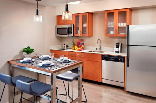 Residence Inn Los Angeles LAX/Manhattan Beach Rooms Photos