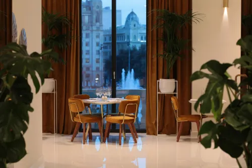 45 times Barcelona Restauration Photos