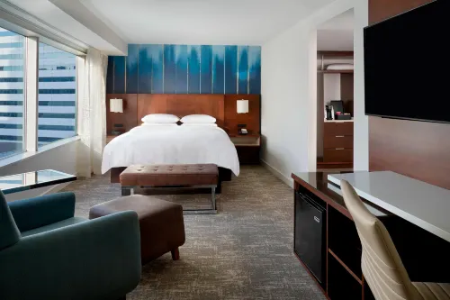 Toronto Marriott City Centre Hotel Featured Photos