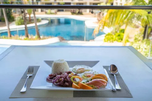 Coron Westown Resort Restauration Photos