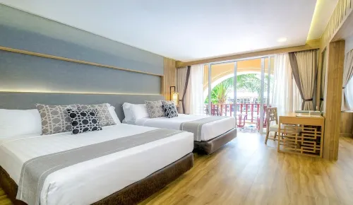 Phuket Graceland Resort and Spa Rooms Photos