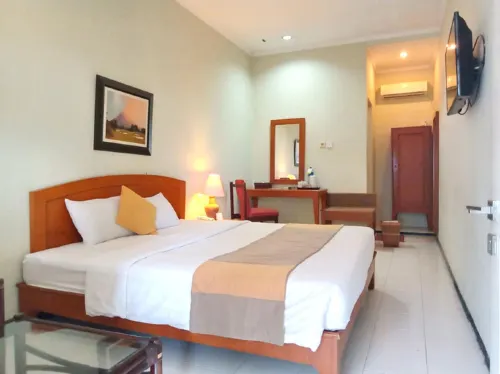 Catur Putra Hotel Magelang Kamar Photos