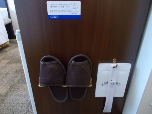 Toyoko Inn Fukuyama-Eki Shinkansen Minami-Guchi Zimmer Photos