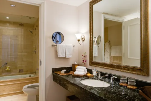 Four Seasons Hotel Los Angeles at Beverly Hills Camere Photos