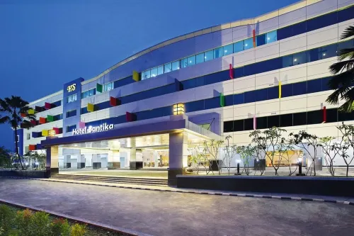 Hotel Santika Kelapa Gading Eksterior Photos