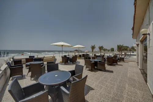 Ajman Beach Hotel Общественные зоны Photos