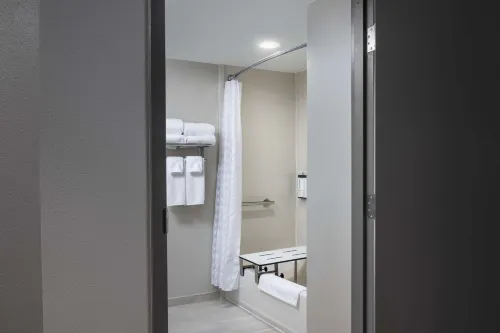 Hyatt Place Tempe/Phoenix Airport Rooms Photos