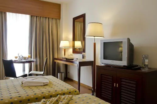 VIP Executive Santa Iria Hotel Rooms Photos