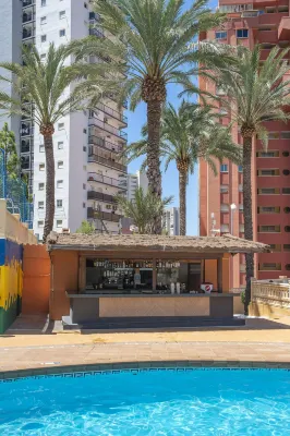 Hotel Benidorm East by Pierre & Vacances Loisirs et amusements Photos