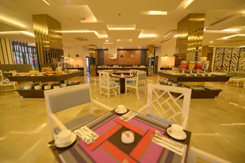 Grand Tjokro Hotel Balikpapan Dining Photos