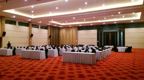 Novena Hotel Fasilitas Bisnis Photos