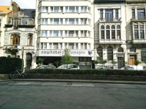New Hotel Charlemagne Exterior Photos