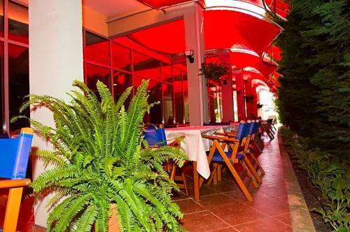 Ivana Palace Hotel - Free Parking Питание Photos