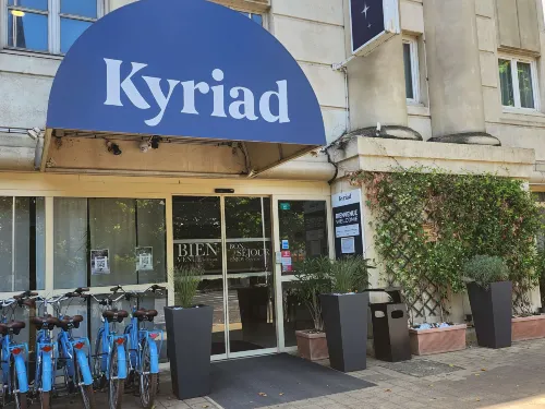 Hôtel Kyriad Montpellier Centre-Antigone Extérieur Photos