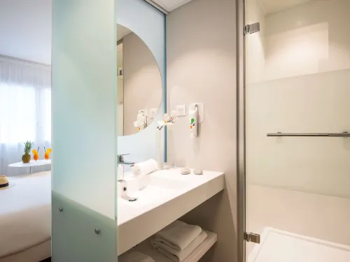 Ibis Styles Nice Cap 3000 Aéroport Rooms Photos