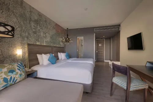 Wyndham Garden Kuta Beach Bali Huoneet Photos